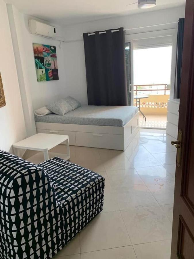 Apartment In Torremolinos Close To Beach Kültér fotó