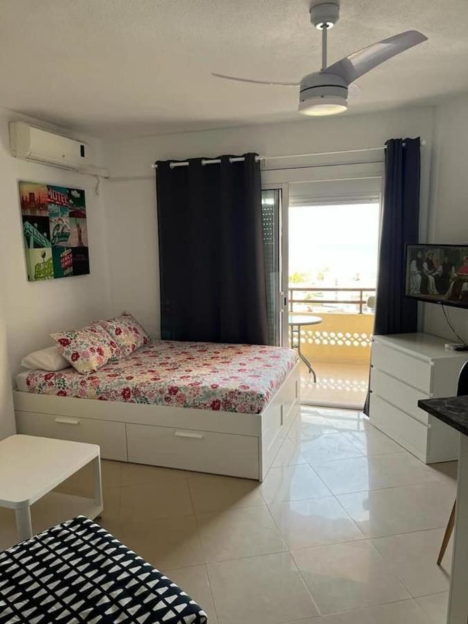 Apartment In Torremolinos Close To Beach Kültér fotó